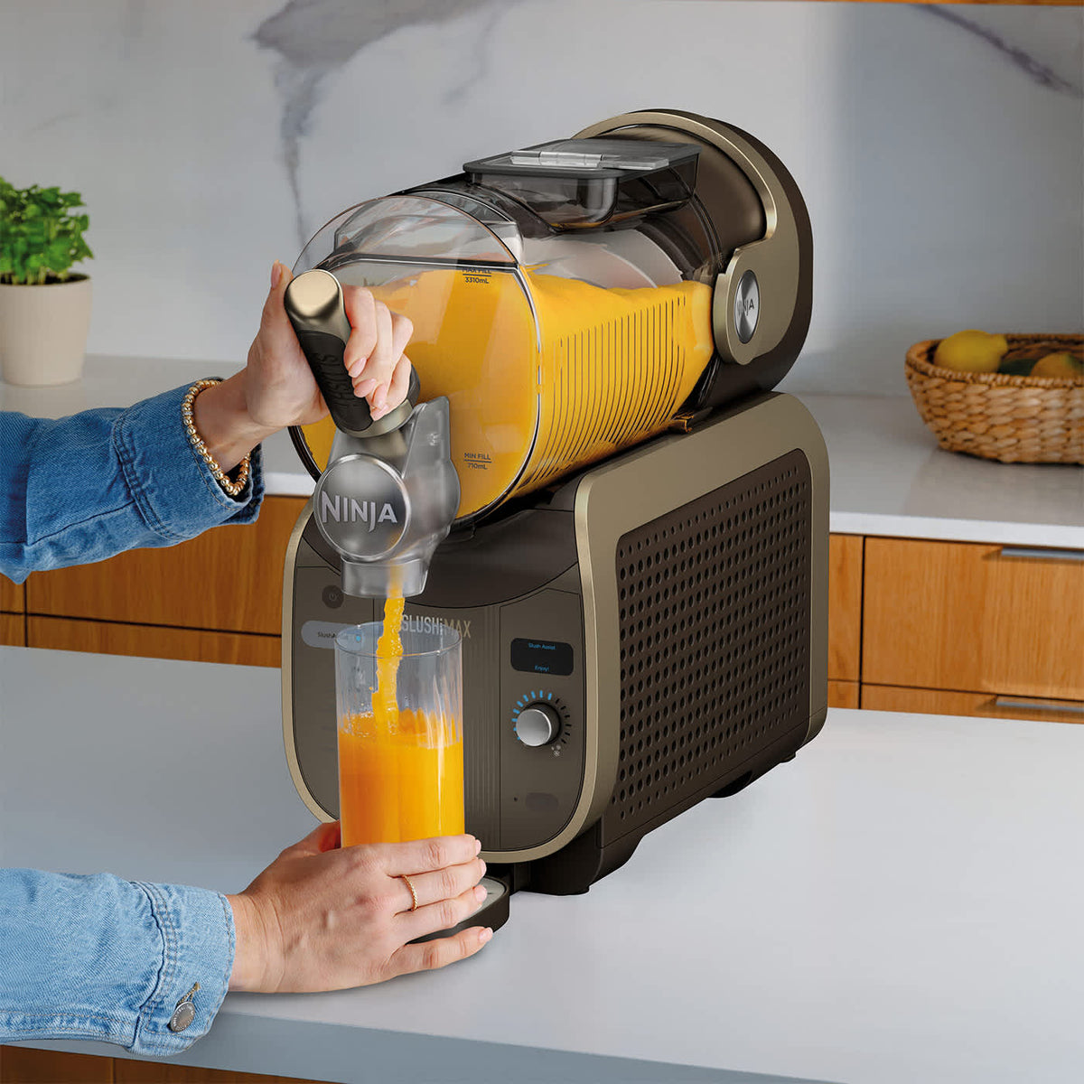 Machine A Granites Et Boissons Glacees Ninja Slushi Max Moka Fs605eubr